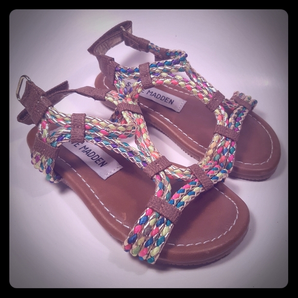 3 /25$ NWOT Steve Madden girl sandals size 8 - Picture 1 of 3